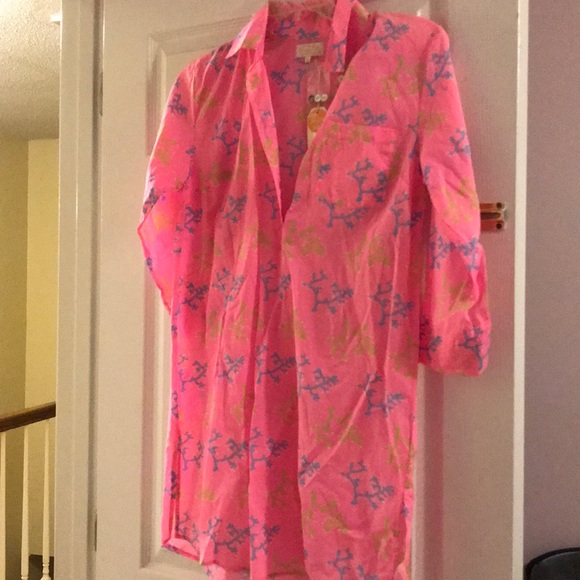 Beach coverup - Picture 1 of 4